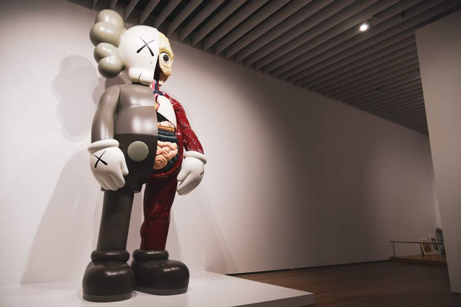 森アーツセンターギャラリー「KAWS TOKYO FIRST」鑑賞レビュー ポップ